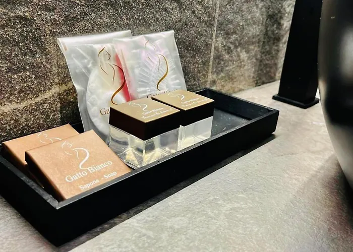 Palazzo Gatto Bianco バーリ